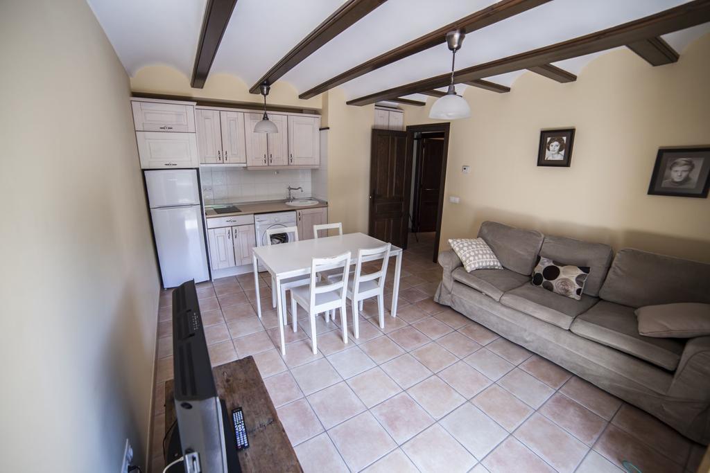 Apartamentos Cine Capicol Albarracín Eksteriør billede
